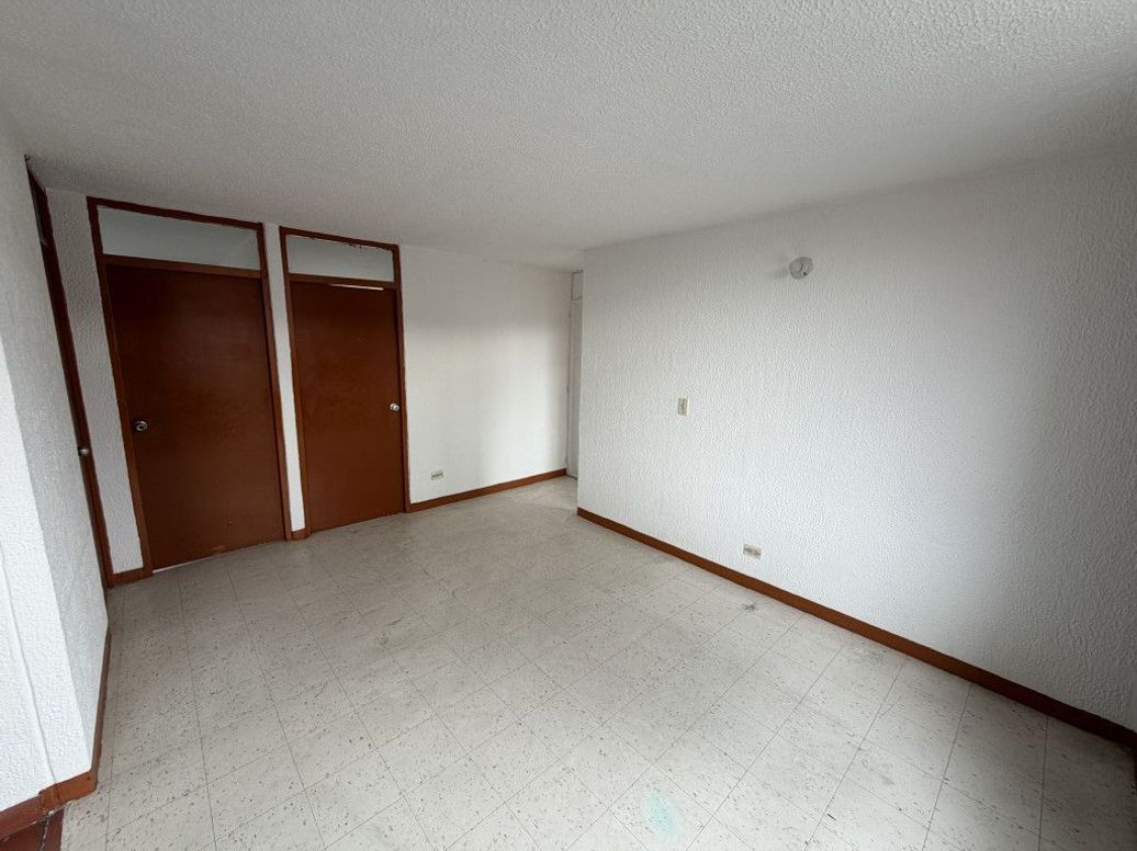 Apartamento de 3 alcobas en venta en Cerros De Oriente, Bogotá, 42 m² · foto 3 de 20