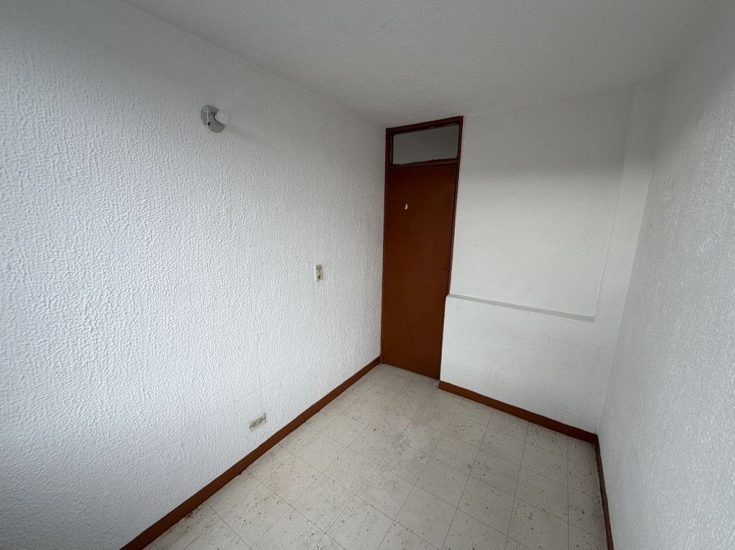 Apartamento de 3 alcobas en venta en Cerros De Oriente, Bogotá, 42 m² · foto 5 de 20