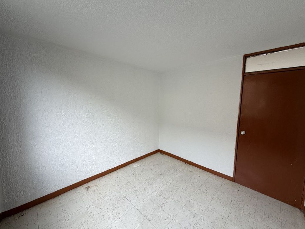 Apartamento de 3 alcobas en venta en Cerros De Oriente, Bogotá, 42 m² · foto 11 de 20