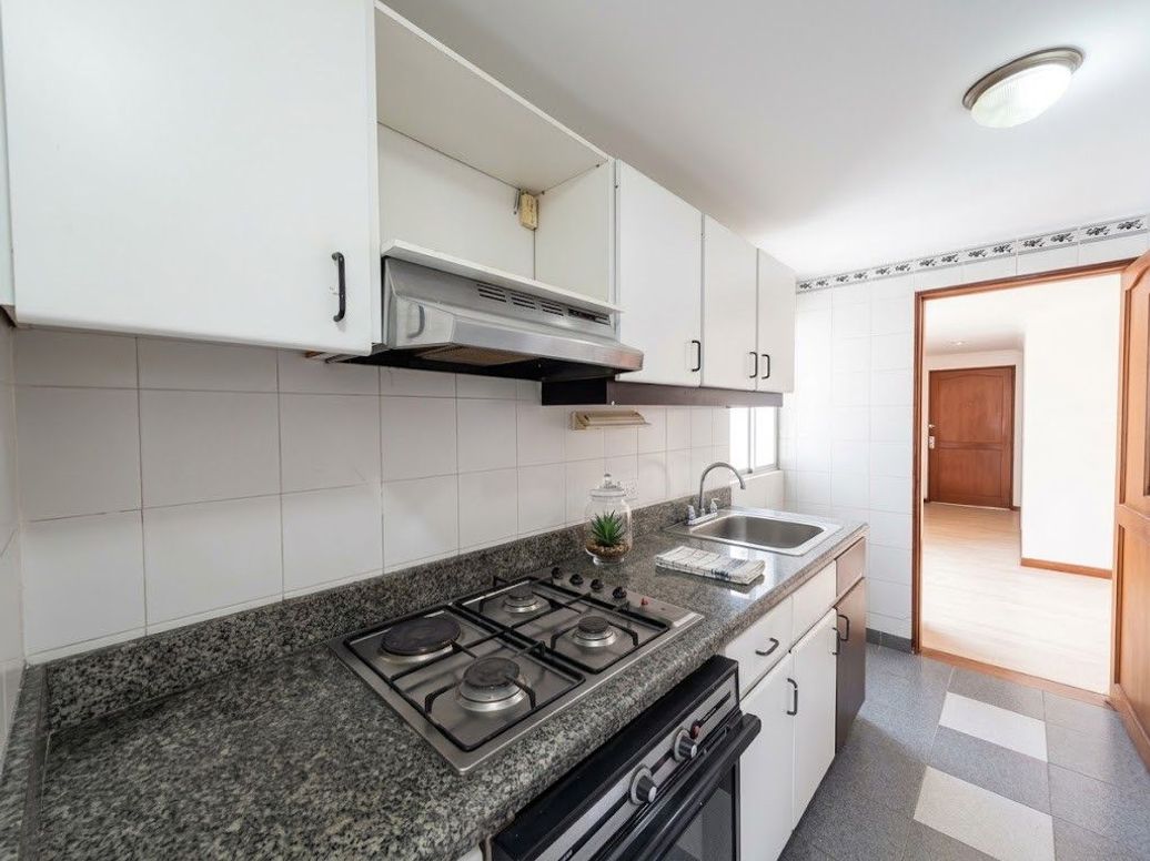 Apartamento de 2 alcobas en venta en San Patricio, Bogotá, 95 m² · foto 13 de 17
