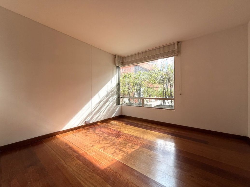 Apartamento de 2 alcobas en venta en San Patricio, Bogotá, 95 m² · foto 9 de 17