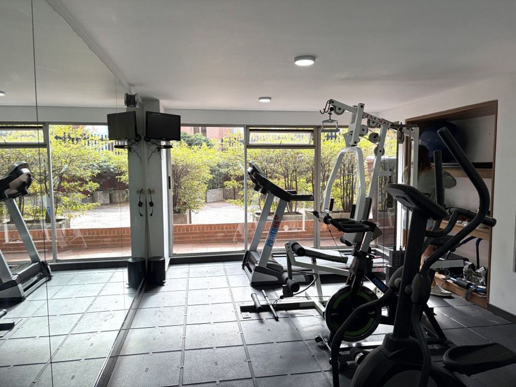 Apartamento de 2 alcobas en venta en San Patricio, Bogotá, 95 m² · foto 15 de 17
