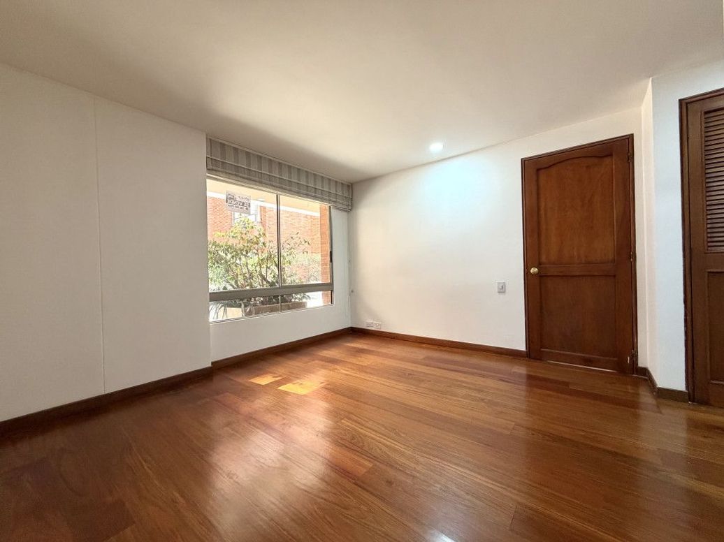 Apartamento de 2 alcobas en venta en San Patricio, Bogotá, 95 m² · foto 10 de 17