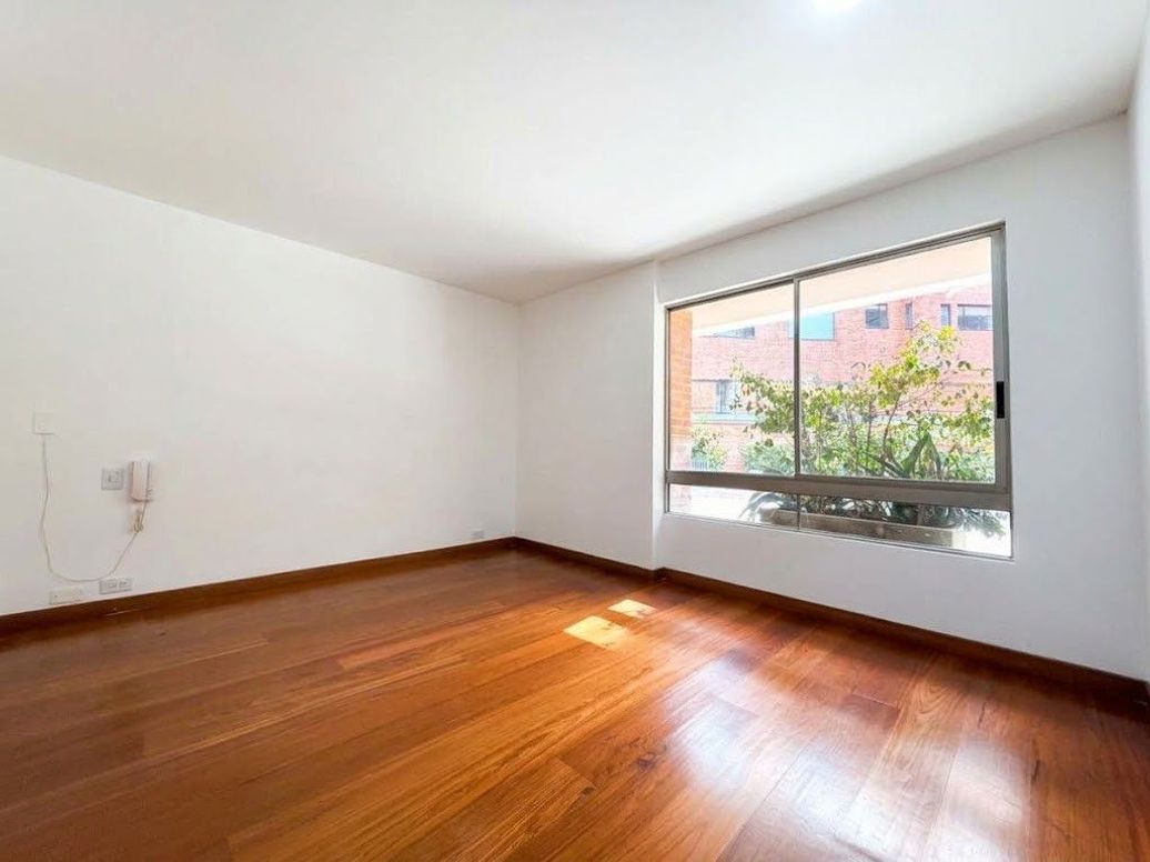 Apartamento de 2 alcobas en venta en San Patricio, Bogotá, 95 m² · foto 5 de 17