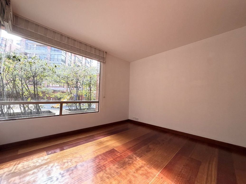 Apartamento de 2 alcobas en venta en San Patricio, Bogotá, 95 m² · foto 7 de 17