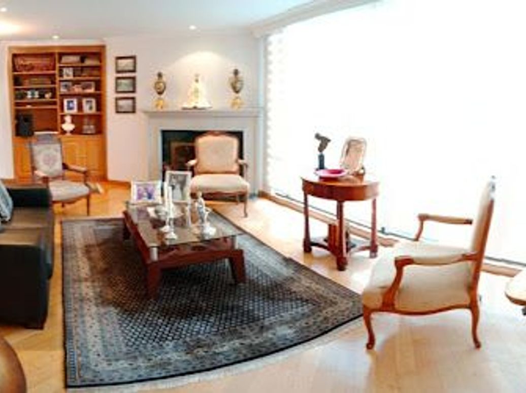 Apartamento de 3 alcobas en venta en La Carolina, Bogotá, 283 m² · foto 9 de 20