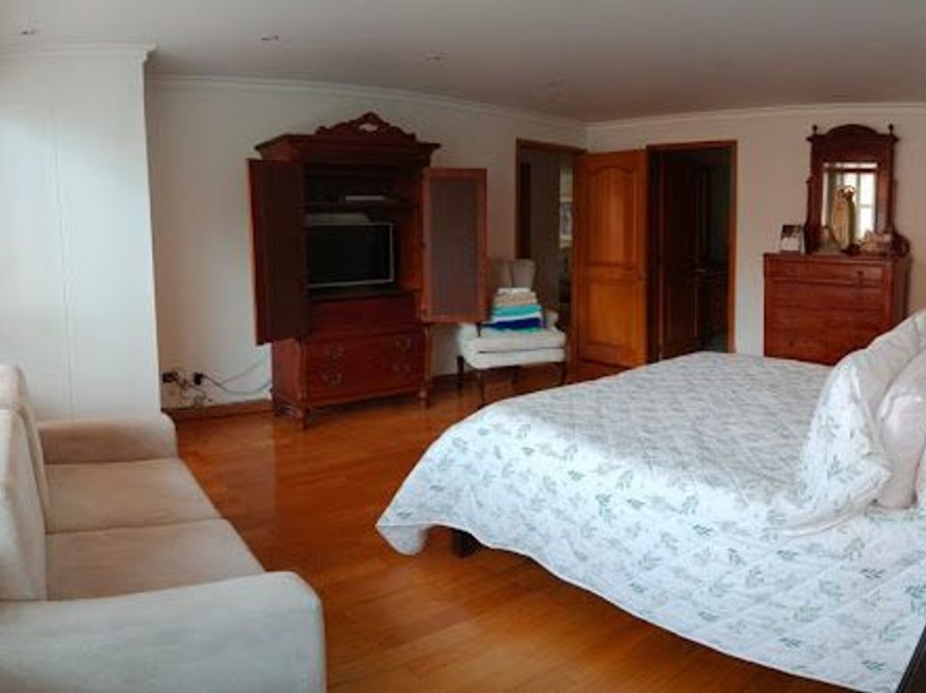 Apartamento de 3 alcobas en venta en La Carolina, Bogotá, 283 m² · foto 16 de 20