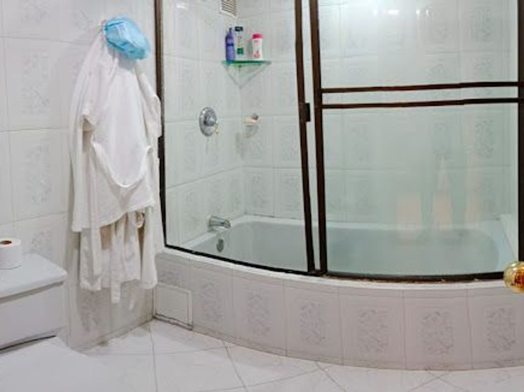 Apartamento de 3 alcobas en venta en La Carolina, Bogotá, 283 m² · foto 17 de 20