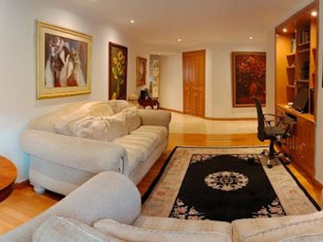 Apartamento de 3 alcobas en venta en La Carolina, Bogotá, 283 m² · foto 11 de 20