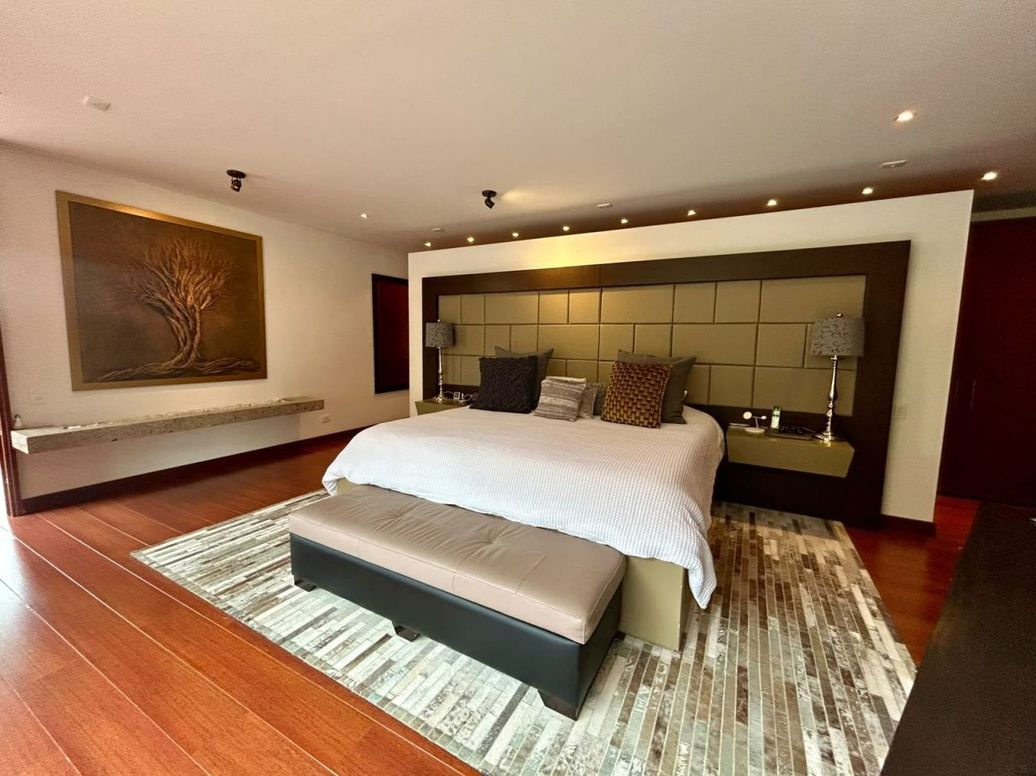 Apartamento de 4 alcobas en arriendo en Los Alpes, Bogotá, 313 m² · foto 19 de 20