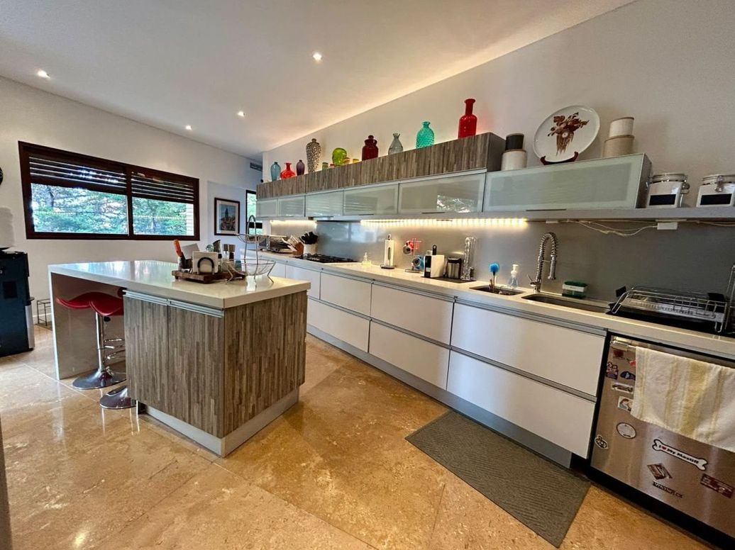Apartamento de 4 alcobas en arriendo en Los Alpes, Bogotá, 313 m² · foto 12 de 20