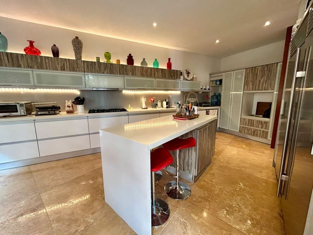 Apartamento de 4 alcobas en arriendo en Los Alpes, Bogotá, 313 m² · foto 11 de 20