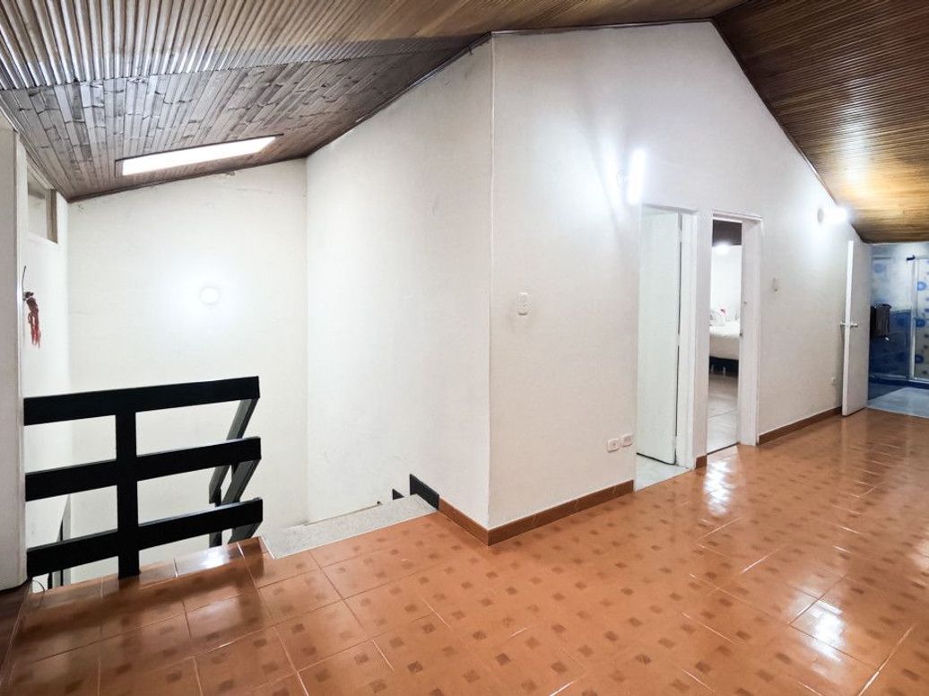 Casa de 8 alcobas en venta en Potosí, Bogotá, 297 m² · foto 17 de 20