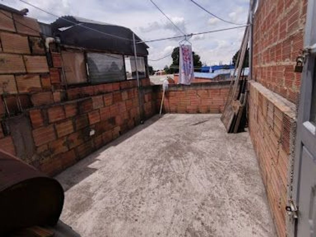 Apartamento de 2 alcobas en arriendo en Villa Gladys, Bogotá, 36 m² · foto 15 de 19