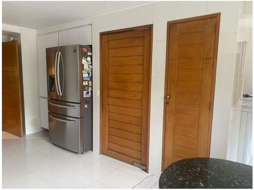 Apartamento de 4 alcobas en venta en Los Rosales, Bogotá, 274 m² · foto 14 de 20