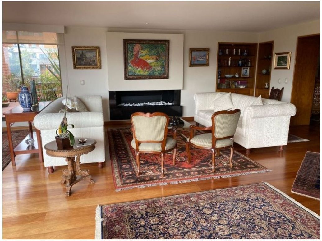 Apartamento de 4 alcobas en venta en Los Rosales, Bogotá, 274 m² · foto 5 de 20