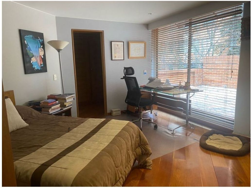 Apartamento de 4 alcobas en venta en Los Rosales, Bogotá, 274 m² · foto 16 de 20