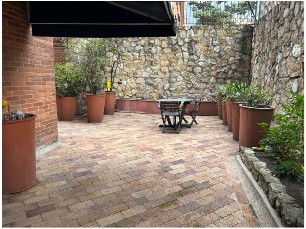 Apartamento de 4 alcobas en venta en Los Rosales, Bogotá, 264 m² · foto 7 de 20