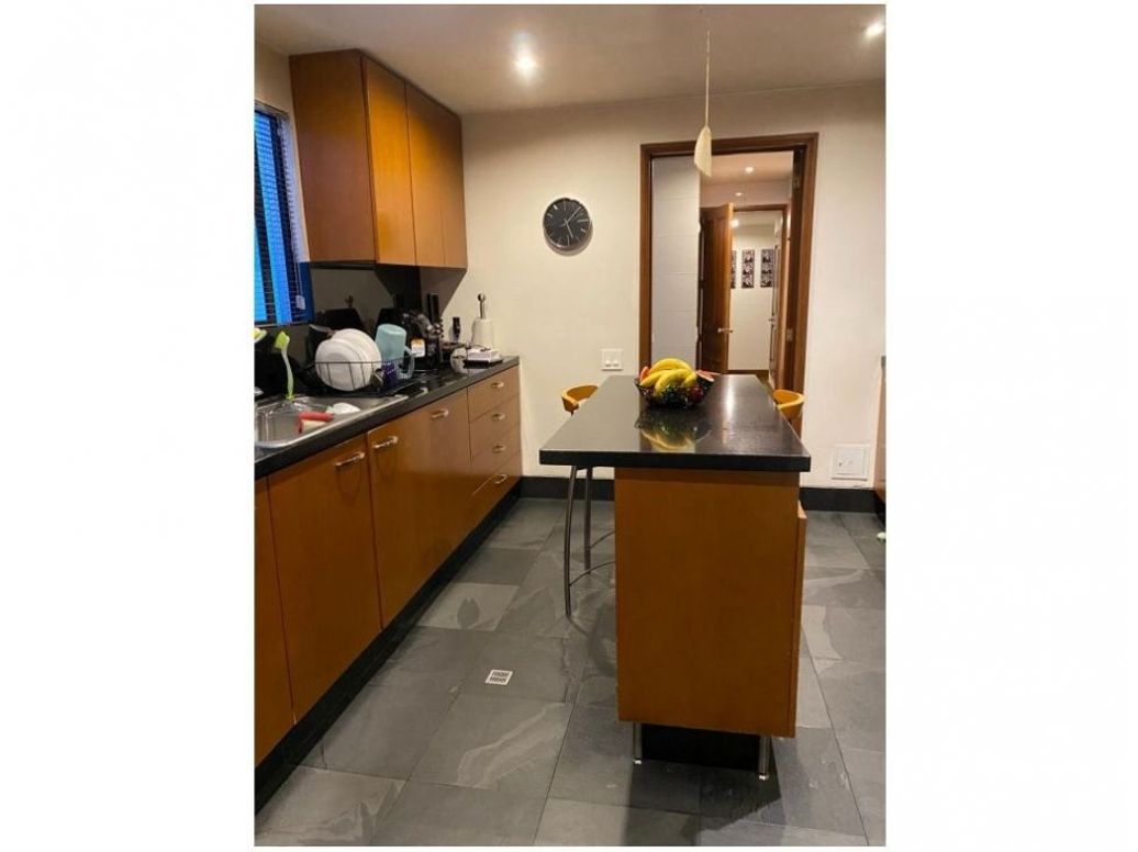 Apartamento de 4 alcobas en venta en Los Rosales, Bogotá, 264 m² · foto 19 de 20