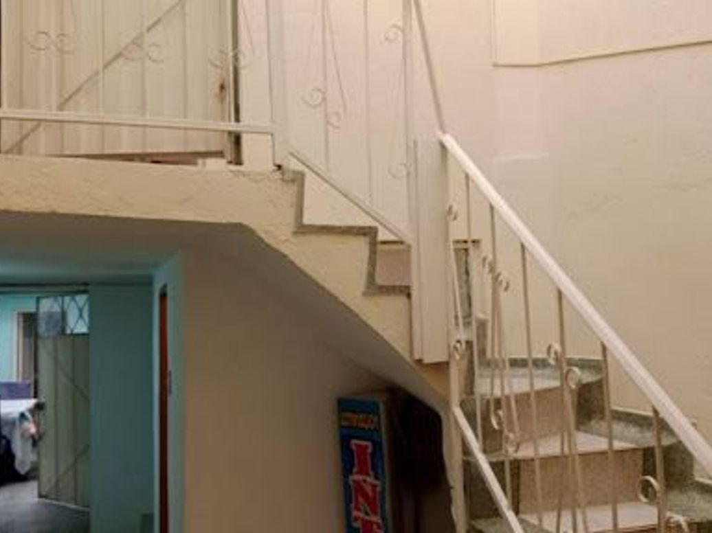 Casa de 8 alcobas en venta en El Refugio Sector Santa Librada, Bogotá, 256 m² · foto 2 de 18