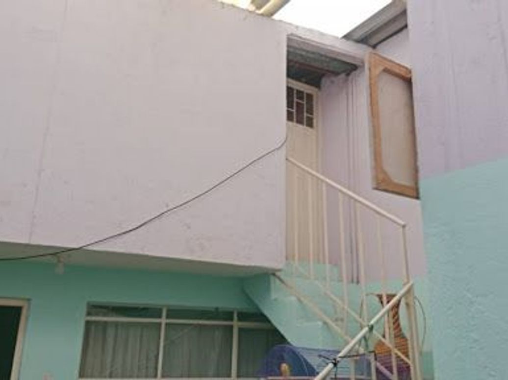 Casa de 8 alcobas en venta en El Refugio Sector Santa Librada, Bogotá, 256 m² · foto 8 de 18