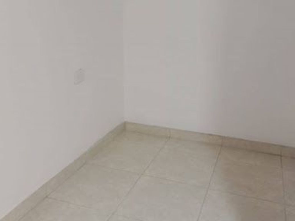 Casa de 8 alcobas en venta en El Refugio Sector Santa Librada, Bogotá, 256 m² · foto 3 de 18