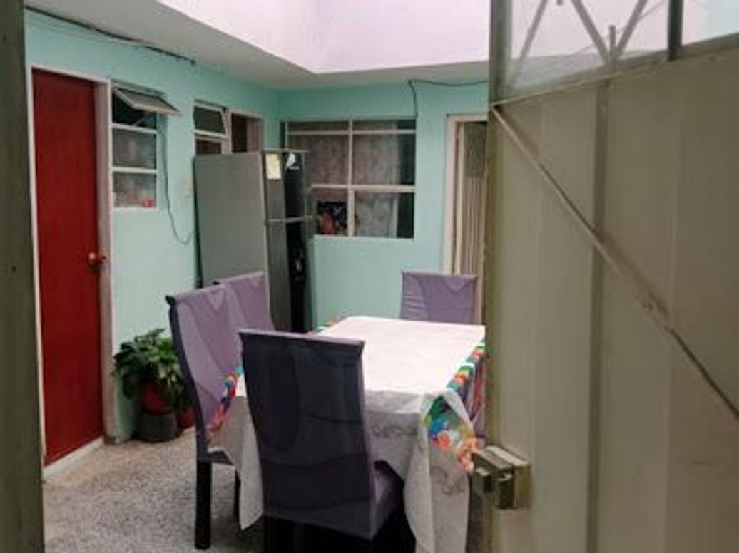 Casa de 8 alcobas en venta en El Refugio Sector Santa Librada, Bogotá, 256 m² · foto 5 de 18