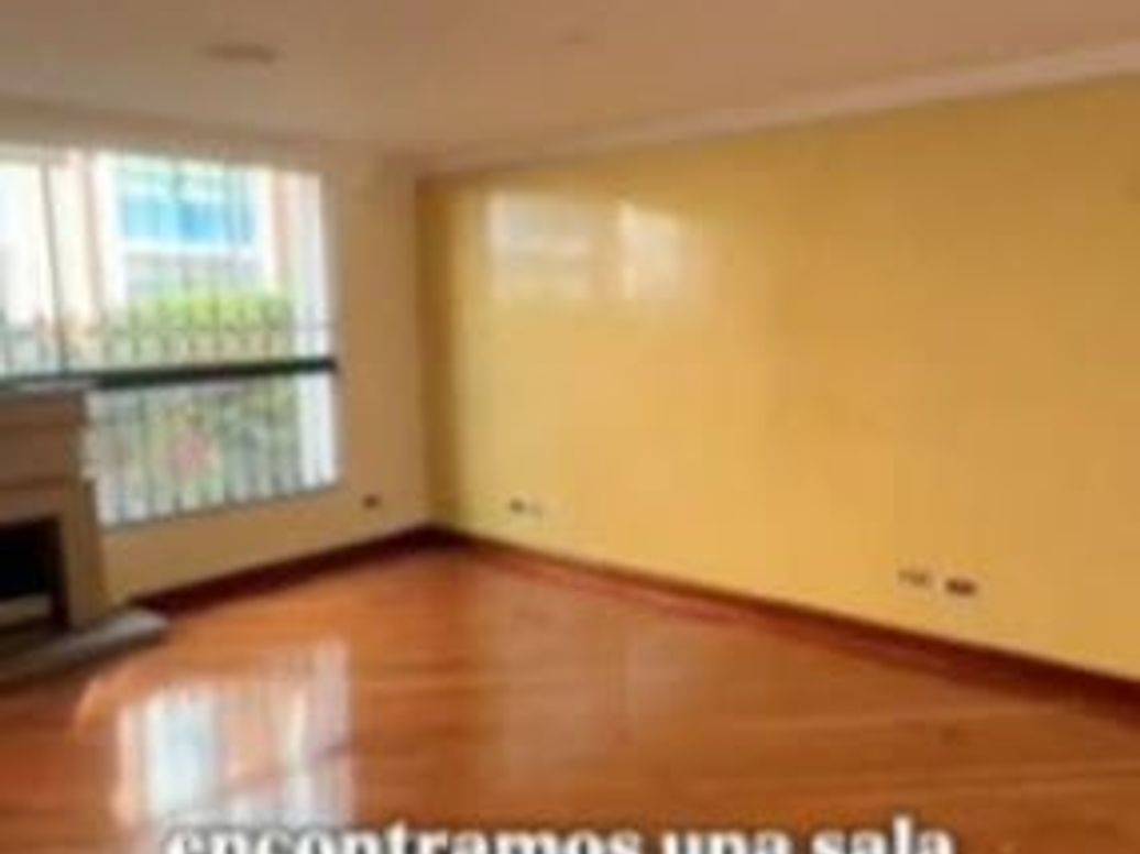 Casa de 3 alcobas en venta en Iberia, Bogotá, 168 m² · foto 2 de 16