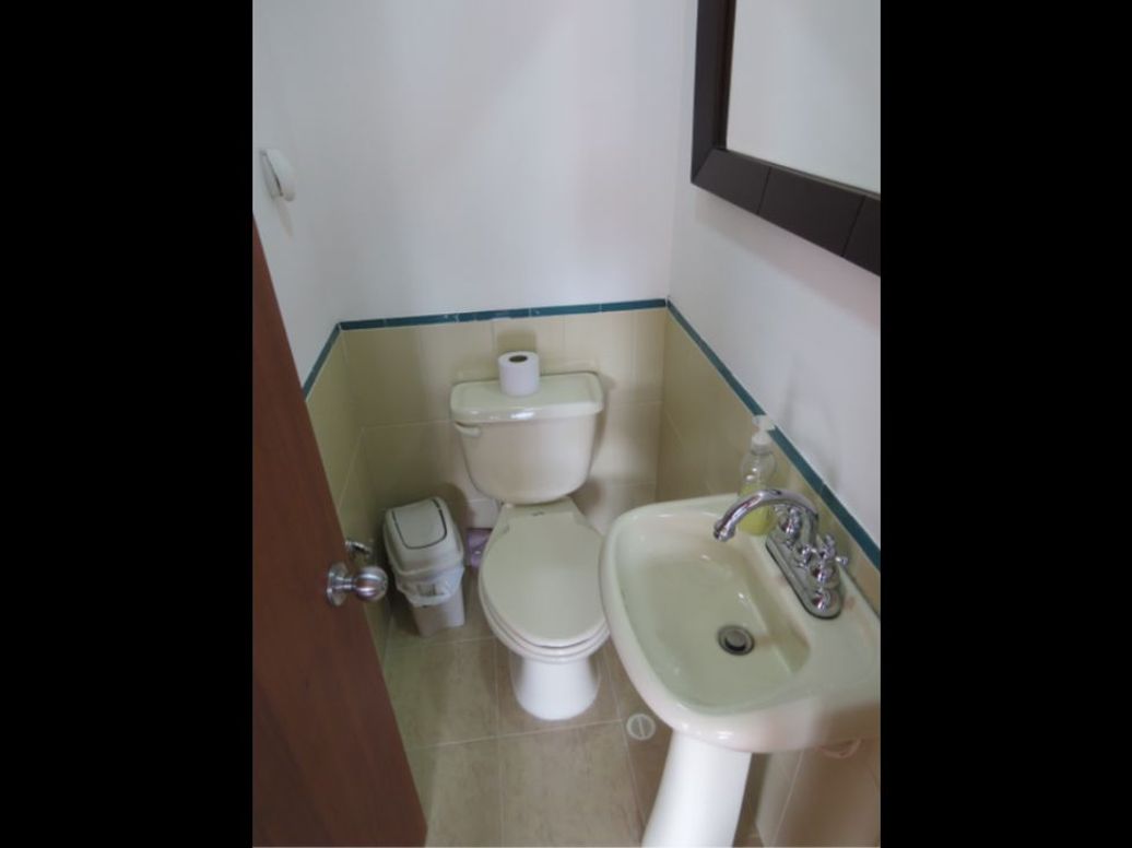 Apartamento de 3 alcobas en venta en Lagos De Cordoba, Bogotá, 107 m² · foto 18 de 20