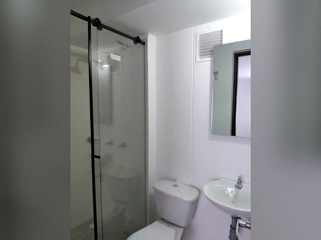 Apartamento de 2 alcobas en arriendo en Torres De Modelia, Bogotá, 37 m² · foto 14 de 20