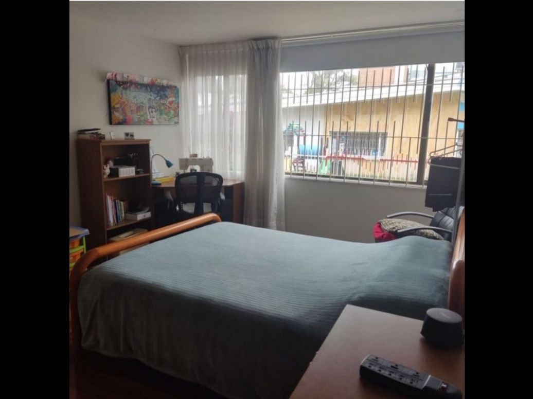 Apartamento de 3 alcobas en venta en Santa Bibiana, Bogotá, 158 m² · foto 5 de 17