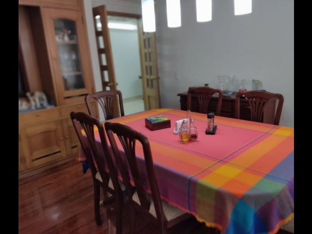 Apartamento de 3 alcobas en venta en Santa Bibiana, Bogotá, 158 m² · foto 7 de 17