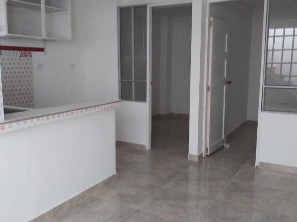 Casa de 6 alcobas en venta en Ospina Perez Sur, Bogotá, 110 m² · foto 12 de 20