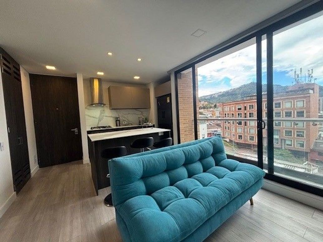 Apartamento de 2 alcobas en venta en Santa Barbara Oriental, Bogotá, 65 m² · foto 4 de 20