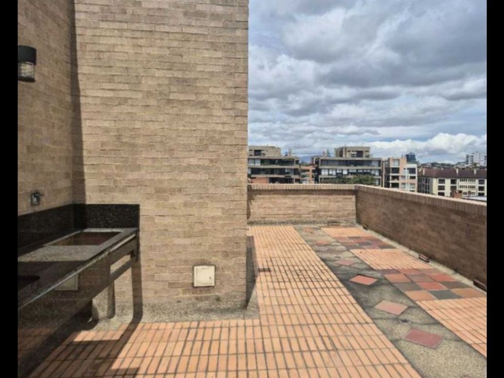 Apartamento de 3 alcobas en venta en San Patricio, Bogotá, 135 m² · foto 2 de 14