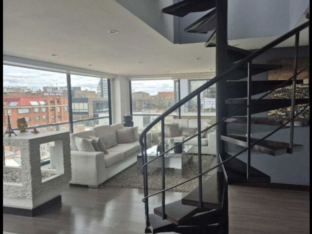 Apartamento de 3 alcobas en venta en San Patricio, Bogotá, 135 m² · foto 9 de 14