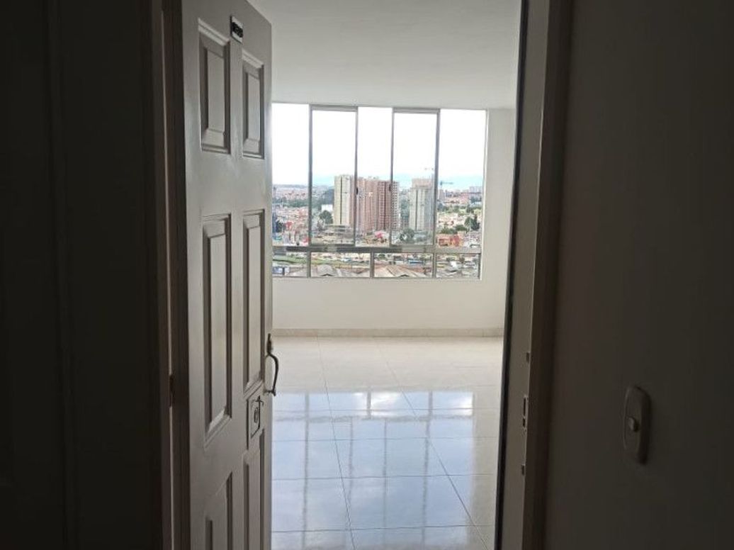 Apartamento de 3 alcobas en venta en Rafael Escamilla, Bogotá, 55 m² · foto 10 de 19