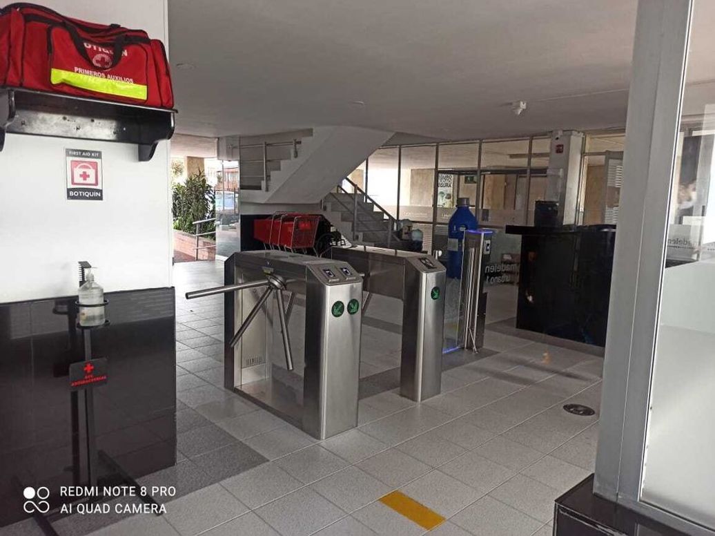 Apartamento de 3 alcobas en venta en Rafael Escamilla, Bogotá, 55 m² · foto 3 de 19