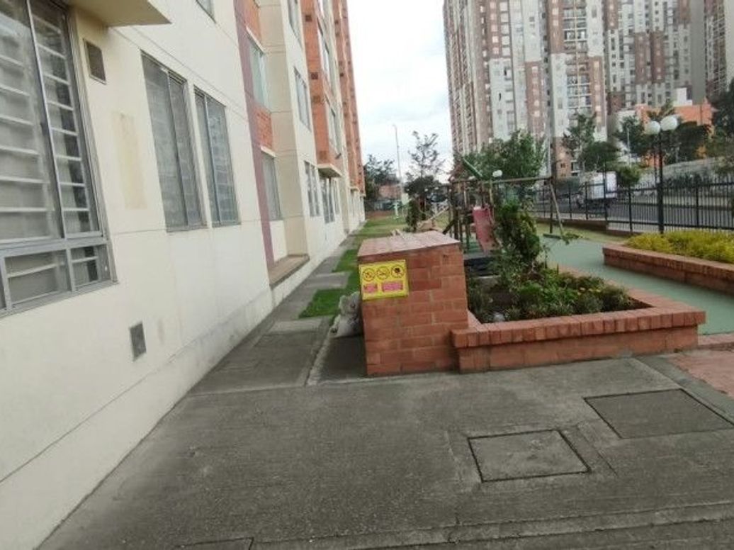 Apartamento de 3 alcobas en venta en Rafael Escamilla, Bogotá, 55 m² · foto 9 de 19