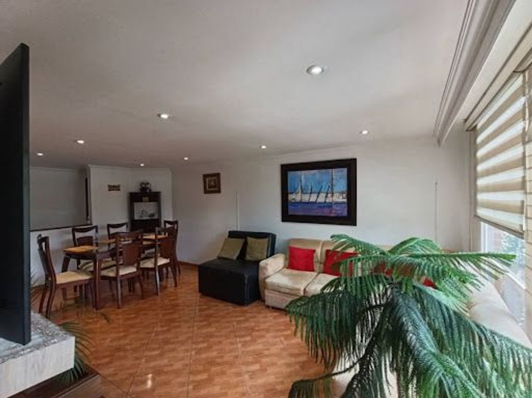 Apartamento de 3 alcobas en venta en La Esperanza Norte, Bogotá, 90 m² · foto 3 de 20