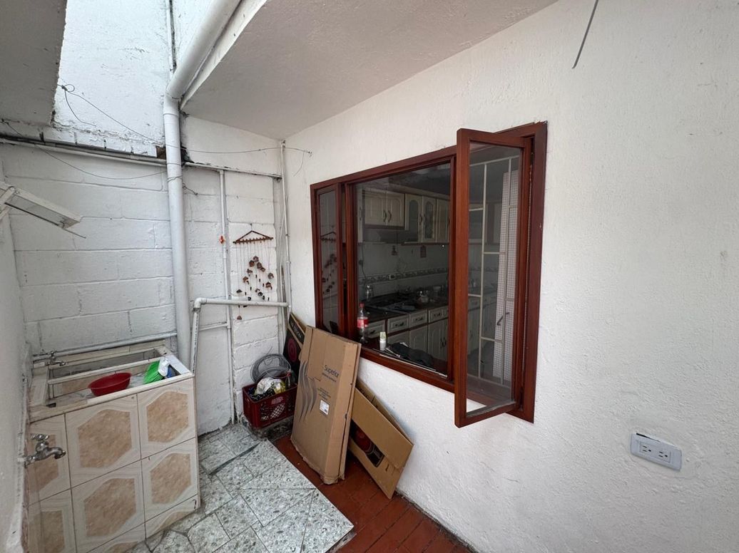 Casa en venta en Bellavista Occidental, Bogotá · foto 13 de 16