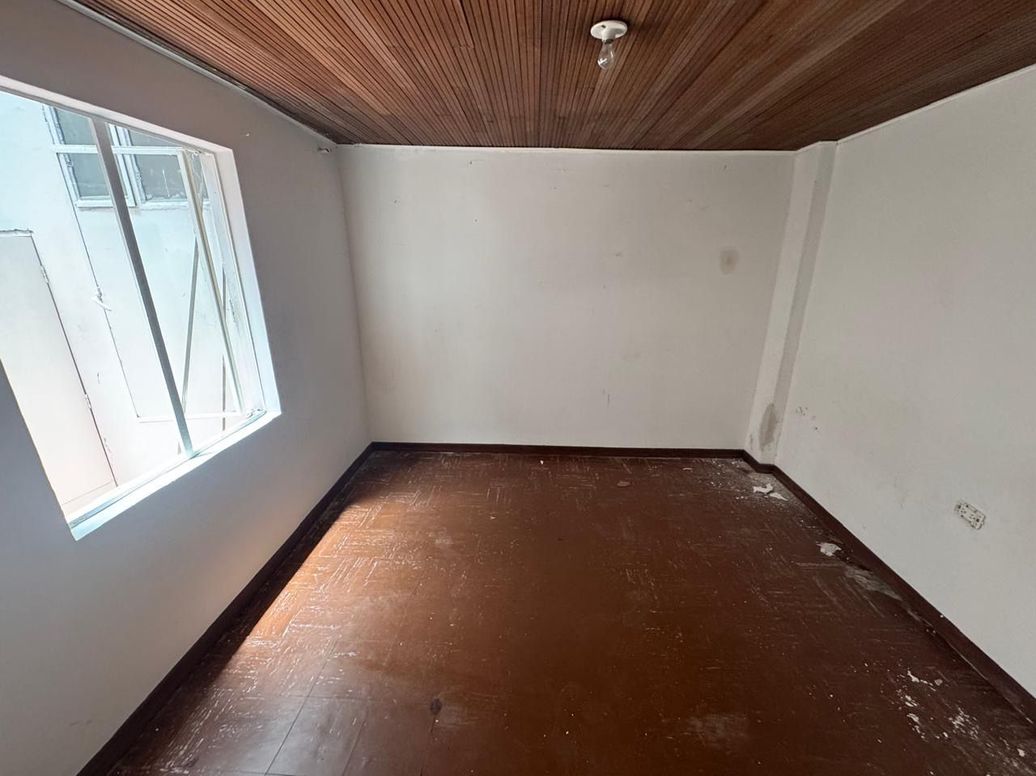 Casa en venta en Bellavista Occidental, Bogotá · foto 5 de 16