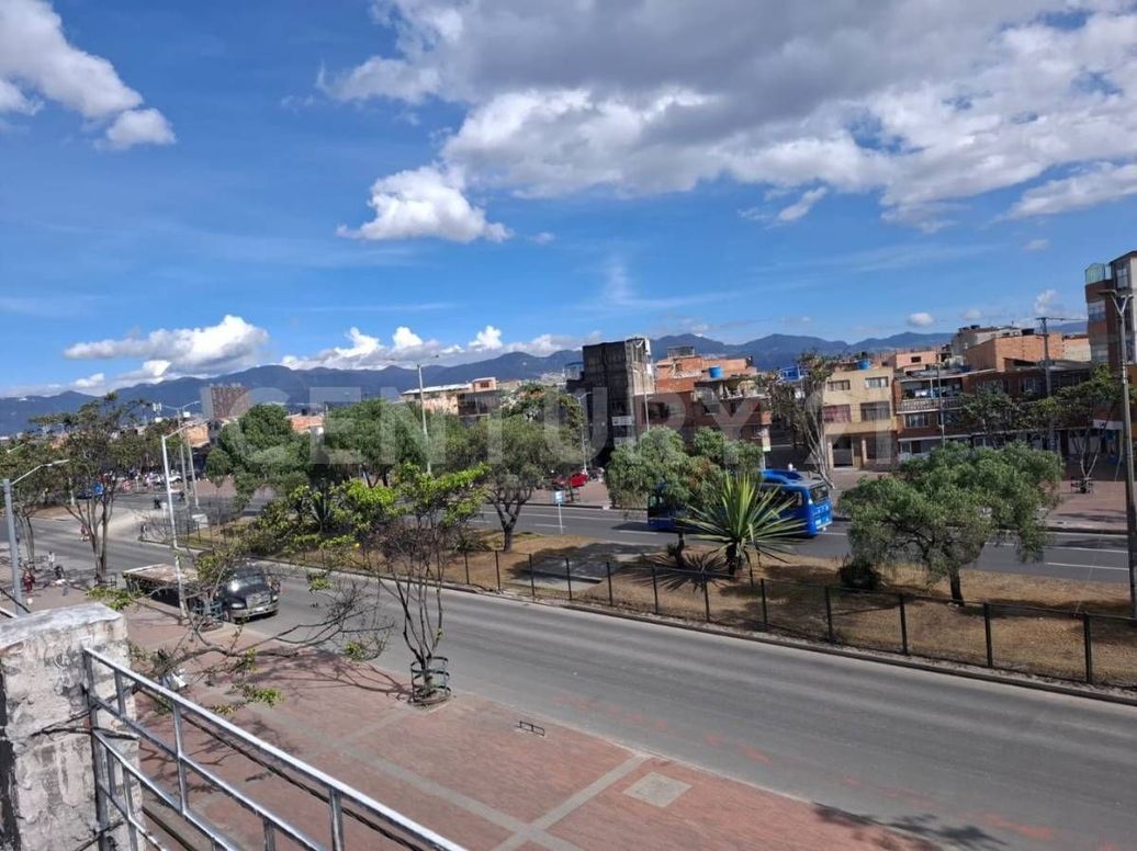 Casa de 7 alcobas en venta en Catalina, Bogotá, 216 m² · foto 11 de 17