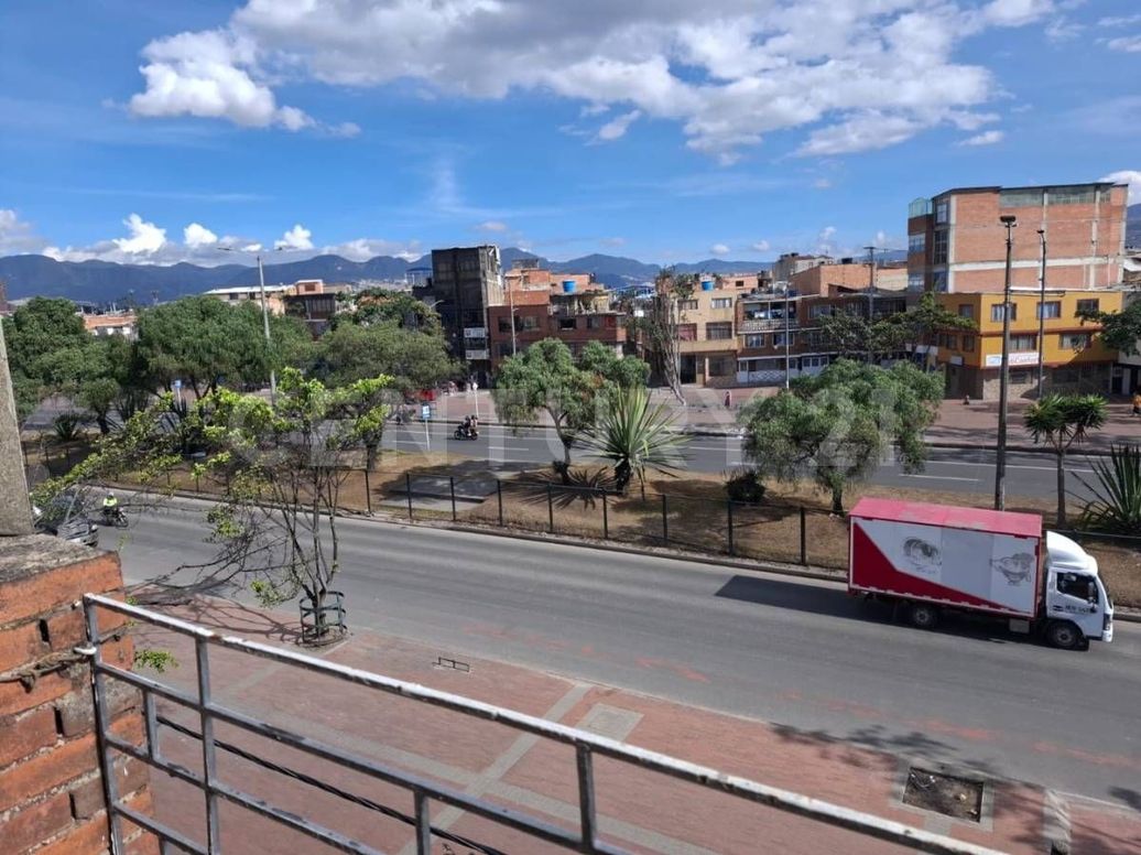 Casa de 7 alcobas en venta en Catalina, Bogotá, 216 m² · foto 12 de 17