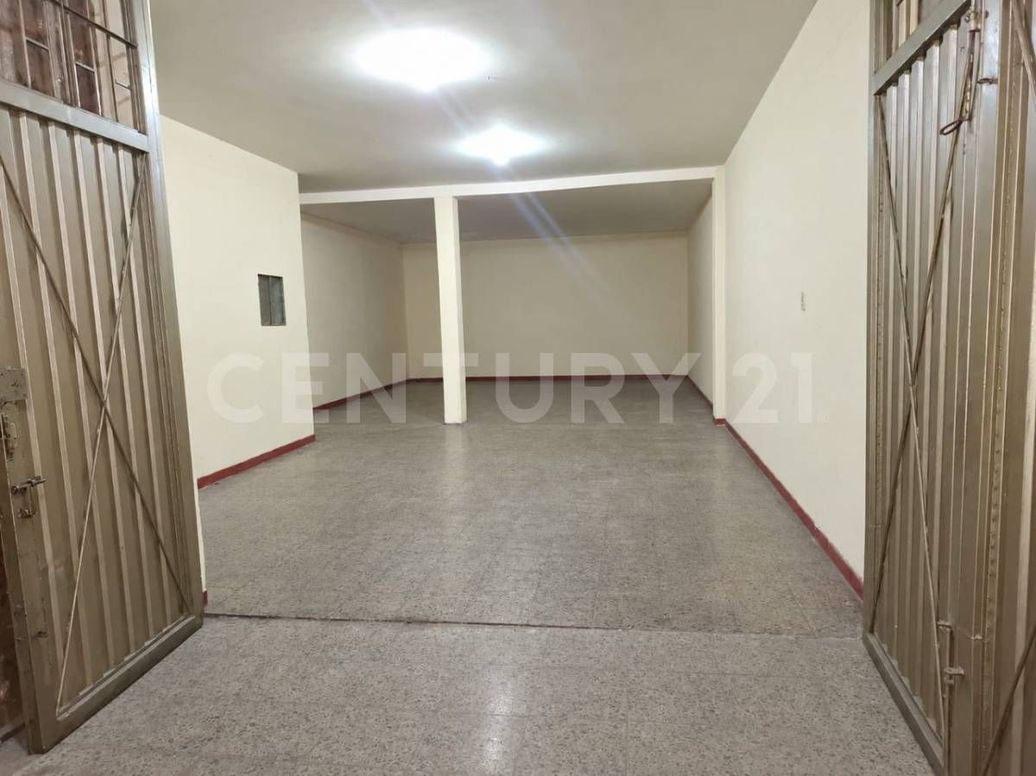 Casa de 7 alcobas en venta en Catalina, Bogotá, 216 m² · foto 9 de 17