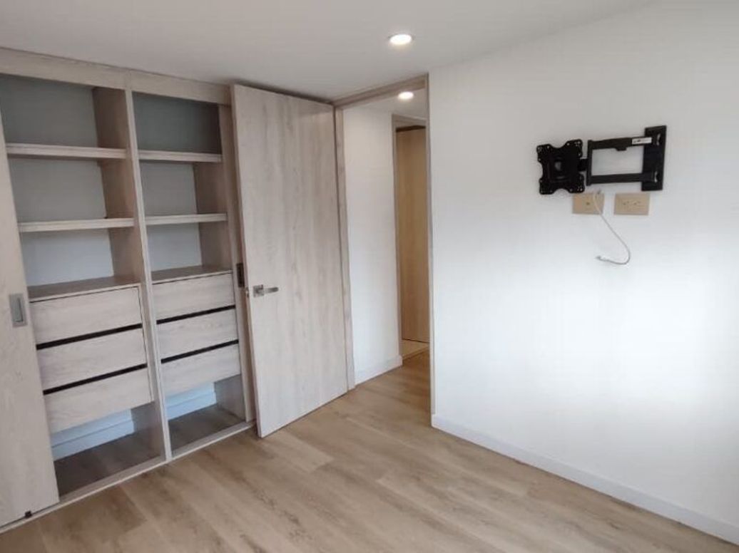 Apartamento de 2 alcobas en venta en Primavera Occidental, Bogotá, 40 m² · foto 6 de 16
