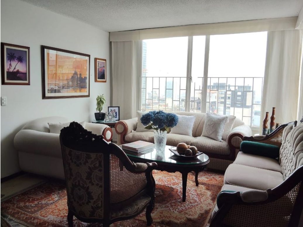Apartamento de 3 alcobas en venta en Las Nieves, Bogotá, 97 m² · foto 2 de 17