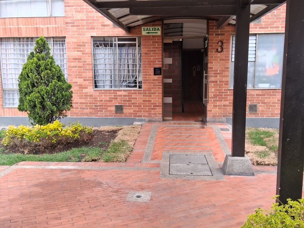 Apartamento de 3 alcobas en venta en Ciudad Salitre Occidental, Bogotá, 77 m² · foto 18 de 20