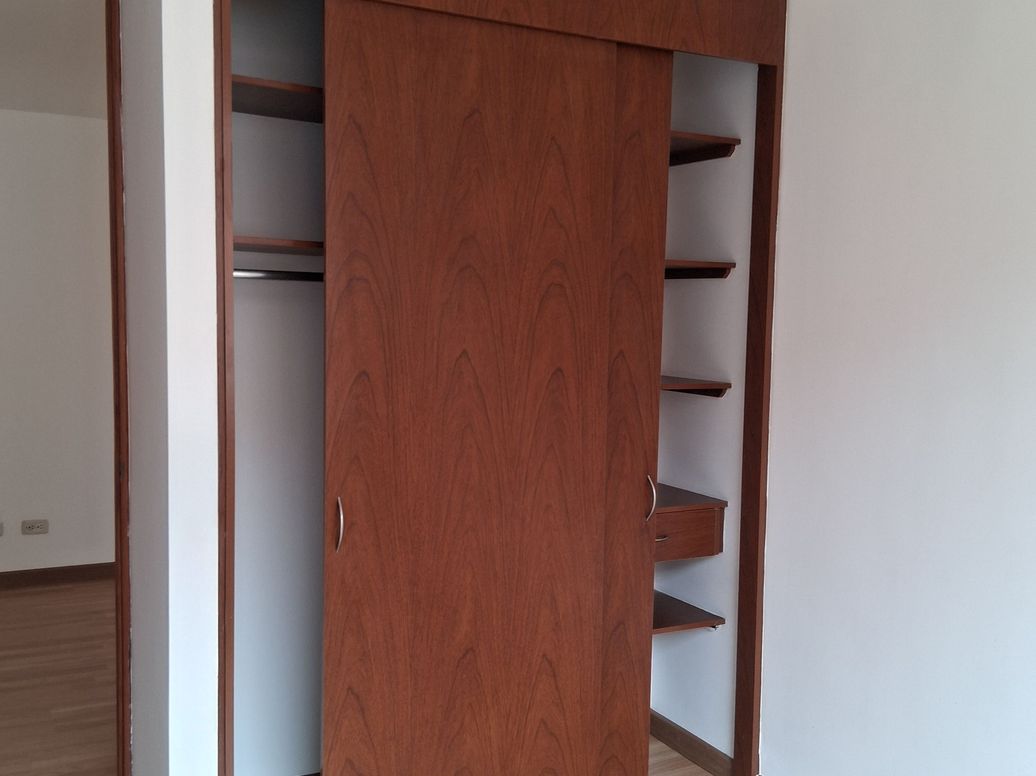 Apartamento de 3 alcobas en venta en Ciudad Salitre Occidental, Bogotá, 77 m² · foto 10 de 20