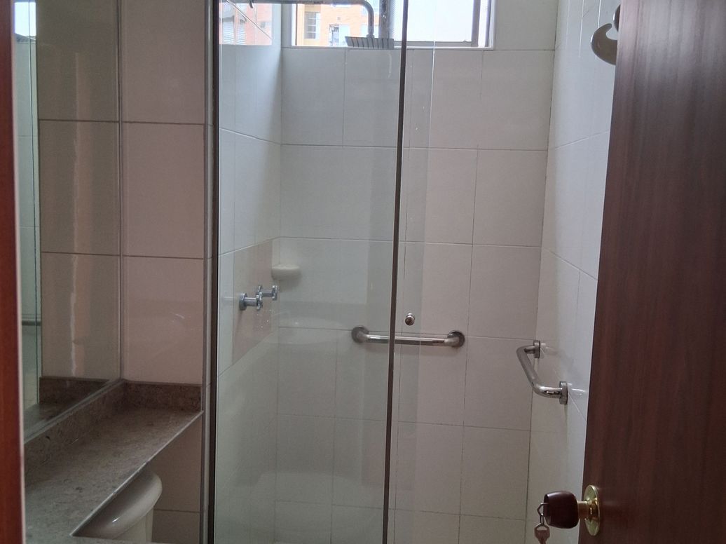 Apartamento de 3 alcobas en venta en Ciudad Salitre Occidental, Bogotá, 77 m² · foto 4 de 20